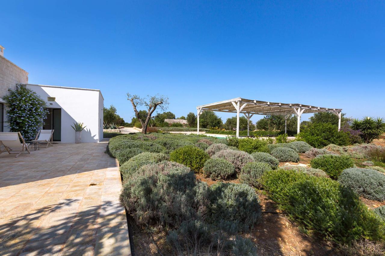 Casale Con Cipresso Villa Ostuni Exterior photo